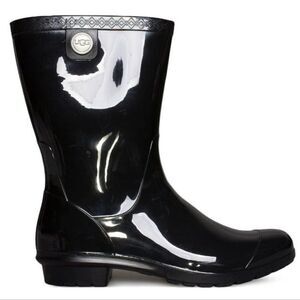 Ugg black rainboots with ugg lining.  Sienna boots